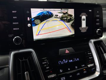KIA Sorento - 11
