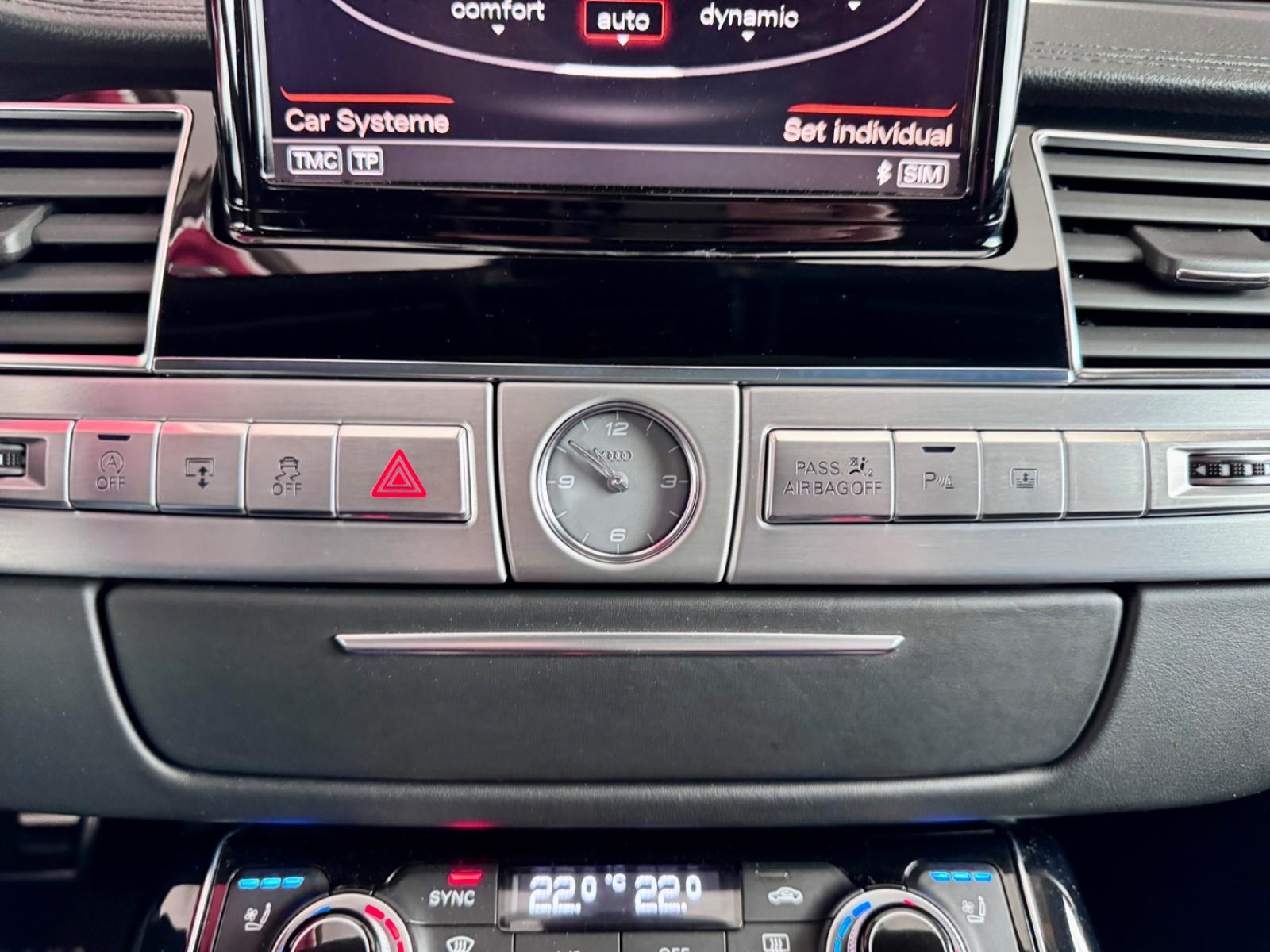 AUDI S8 - 4.0 - 519 ch - CARNET ENTRETIEN - CERAMIQUE AV AR