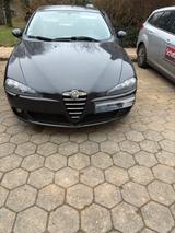 Alfa Romeo 147 1.6 16V TS Distinctive Distinctive - Alfa Romeo 147: Distinctive