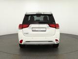 Mitsubishi Outlander 2.4 PHEV Plus Spirit 4WD LED AHK 360° - Mitsubishi Outlander in Magdeburg