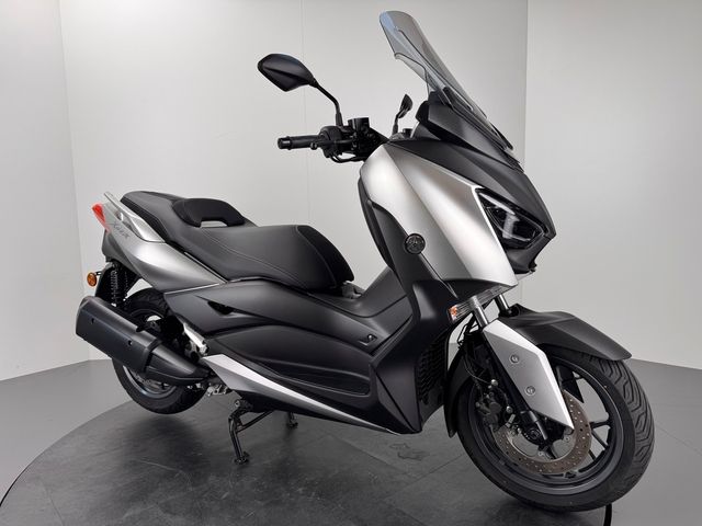 Yamaha XMAX 300 *SERVICE NEU *WENIG KILOMETER