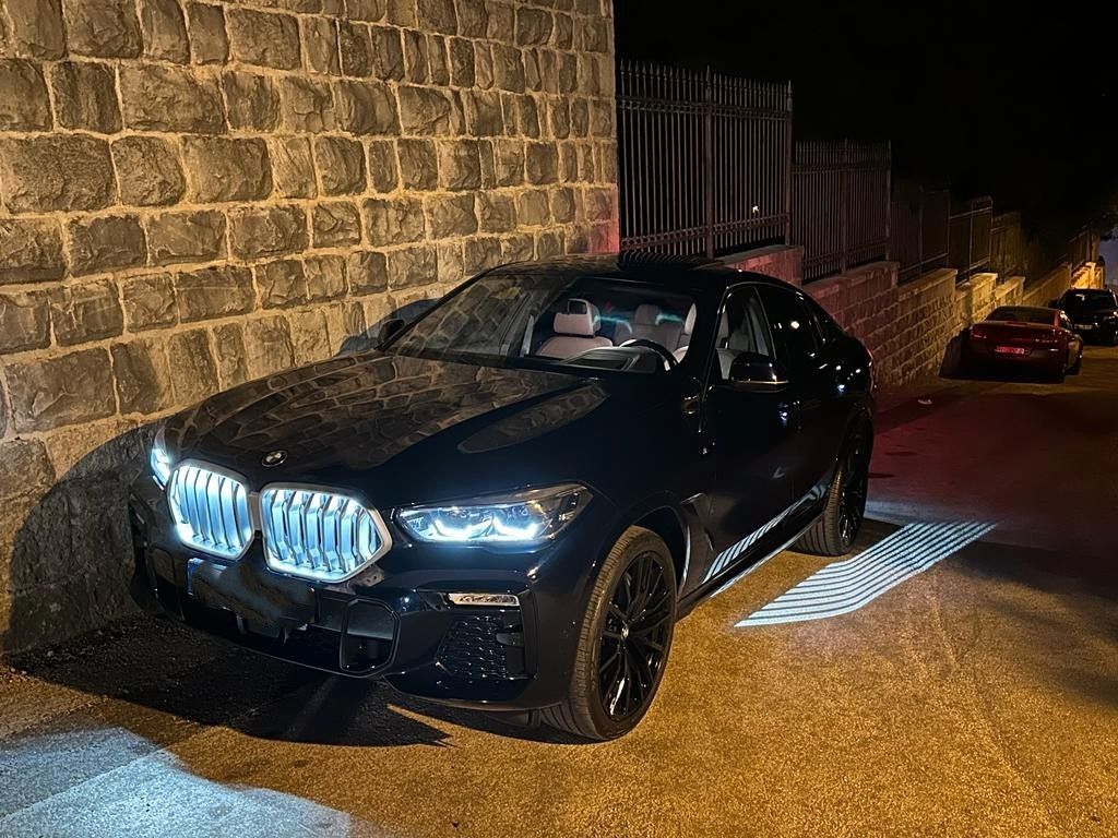 Image of BMW X6