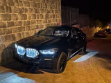 BMW X6 40i-MPaket/HeadUp/8-fach/Alu 22/Pano/Sitzbelü - blaue BMW X6