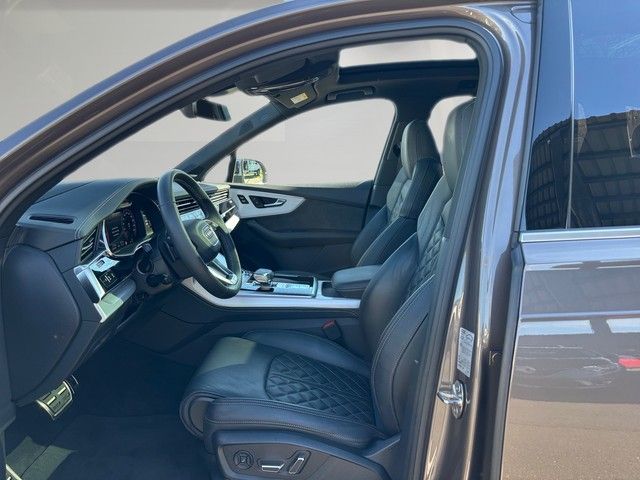 Fahrzeugabbildung Audi SQ7 4.0TFSI QU. HEADUP+PANO+STNDHZ+B&O+RAUTE+++
