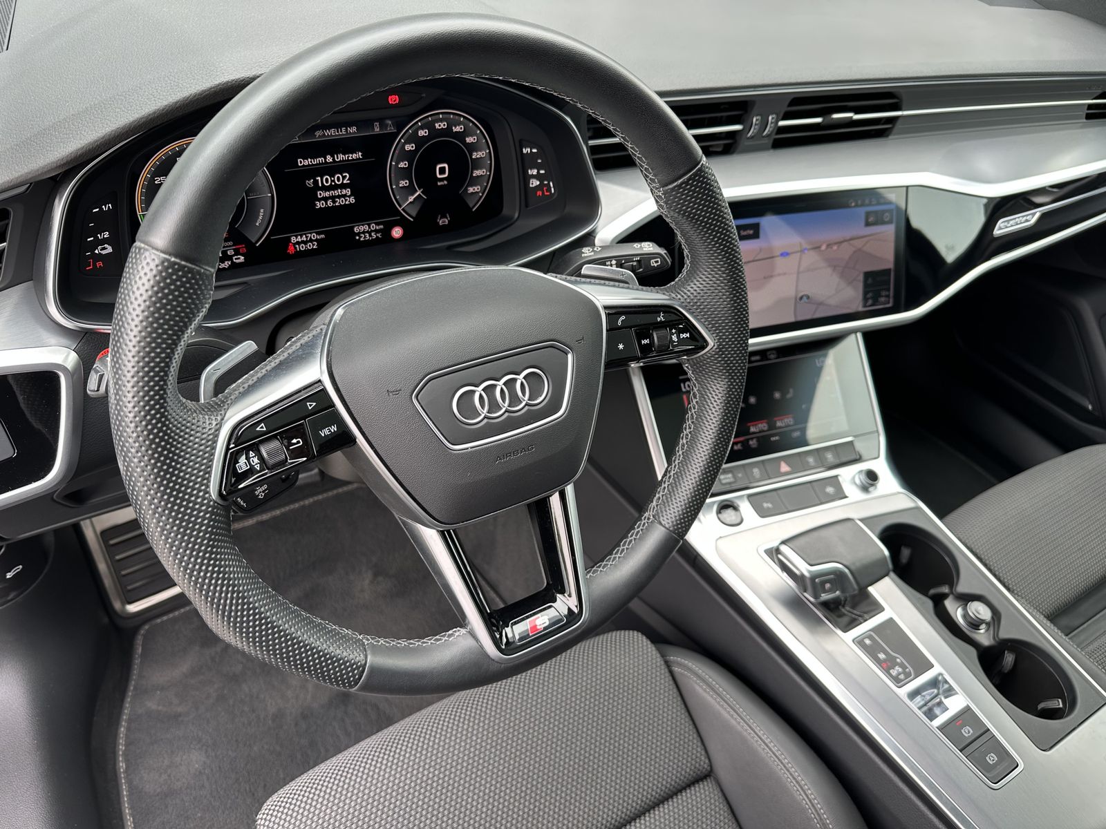 Fahrzeugabbildung Audi A6 Avant 50 TFSI e Qu S-Line+NAV+LED+AHK+PANO+VC