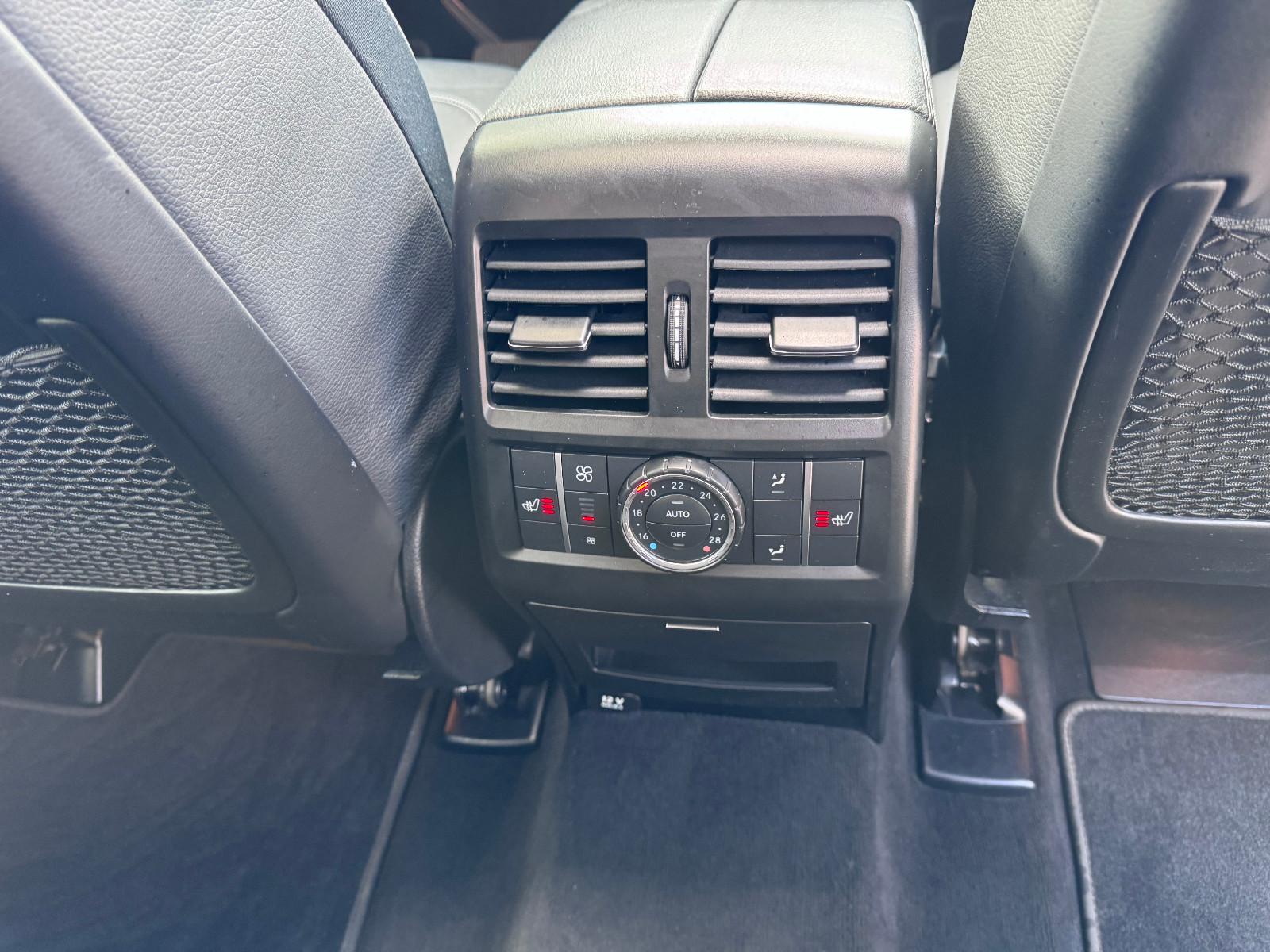 MERCEDES-BENZ GL 500 - 7 places