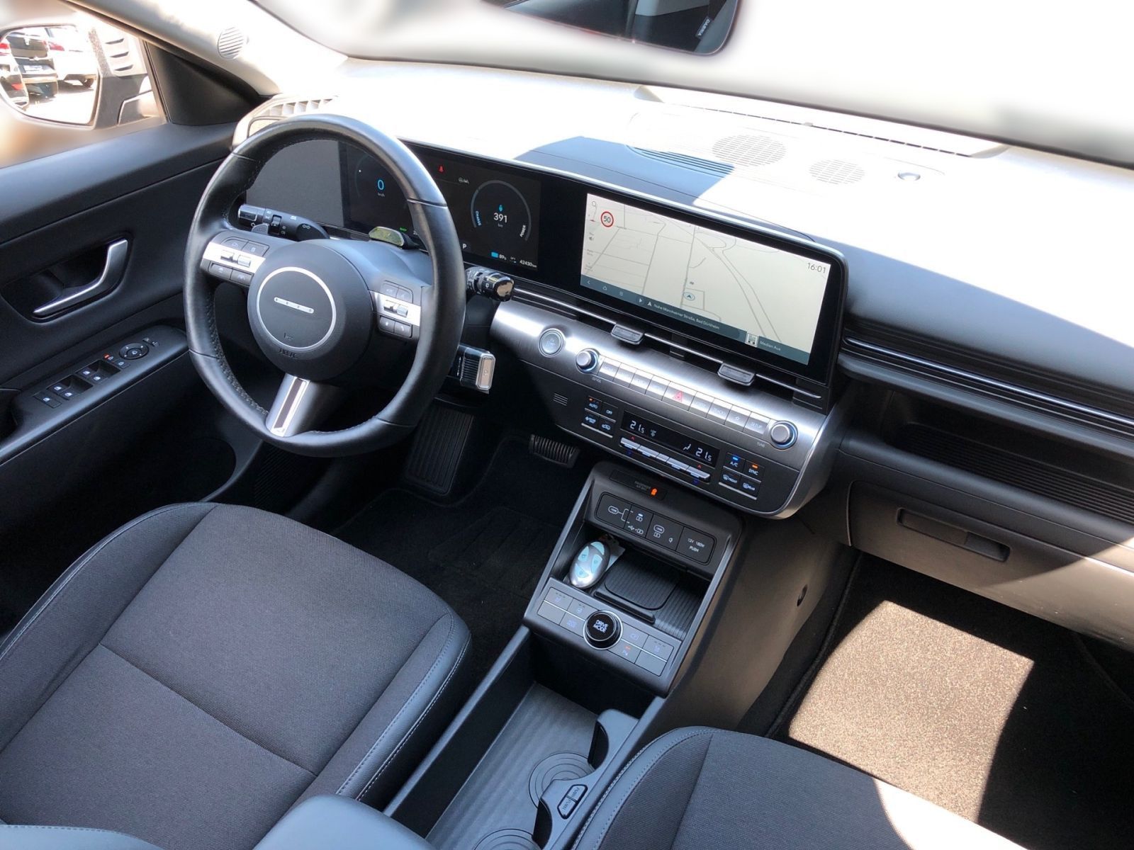 Fahrzeugabbildung Hyundai KONA Trend Elektro 65,4 kWh Navi el.Heckklappe
