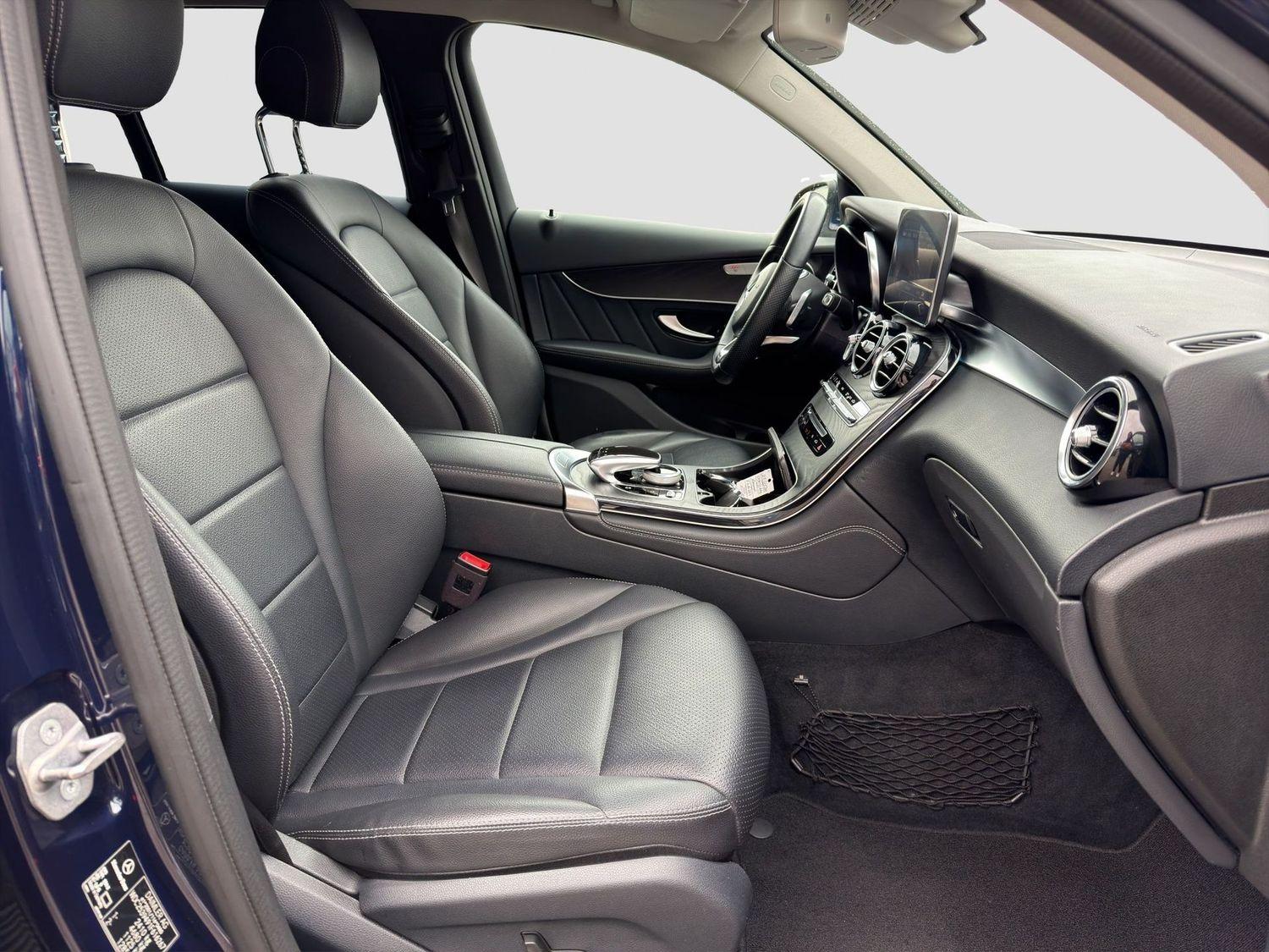 Mercedes-Benz GLC 300 4Matic AMG Line Navi LED ILS Leder R-Cam