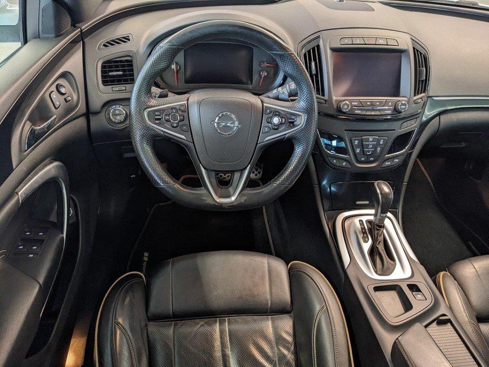 Opel Insignia Sports Tourer 2.0 CDTI BiTurbo 194 ch BVA / Toit panoramique / Bose / Cuir Nappa ventilé / Caméra de recul