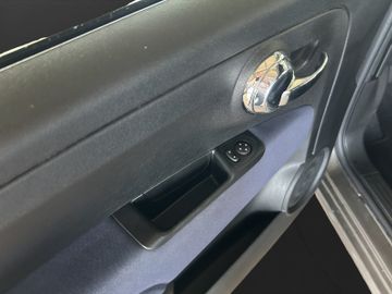 Fiat 500 1.0 Club CARPLAY TEMPOMAT KLIMA DAB ZV