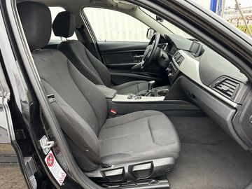 BMW 320 - 8