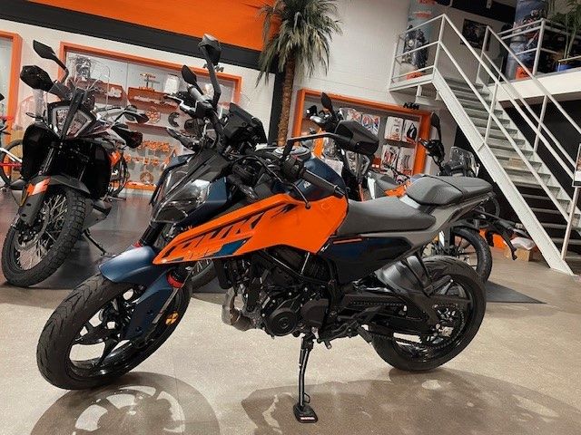 KTM 125 Duke  ABS  MY24   sofort Lieferbar