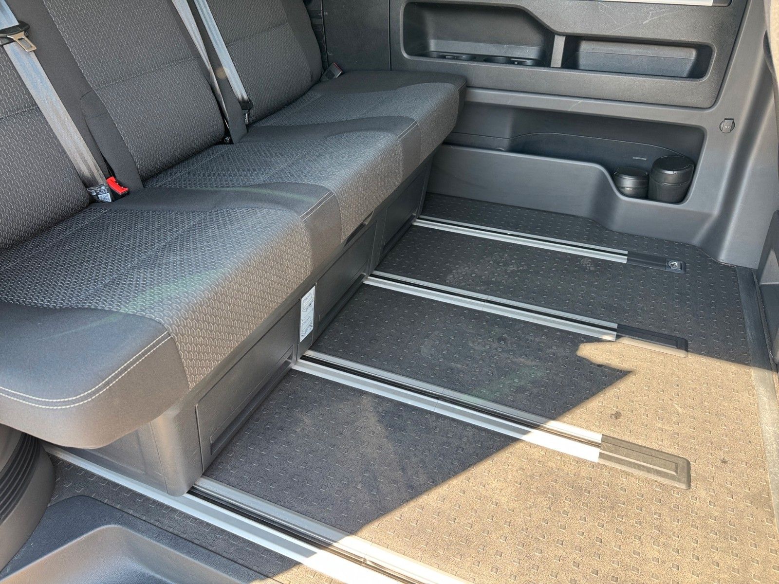 Fahrzeugabbildung Volkswagen T6 California Beach 2.0 TDI