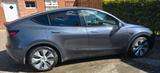 Tesla Model Y Hinterradantrieb RWD Midnight Silver  - Tesla Model Y: Von Privat