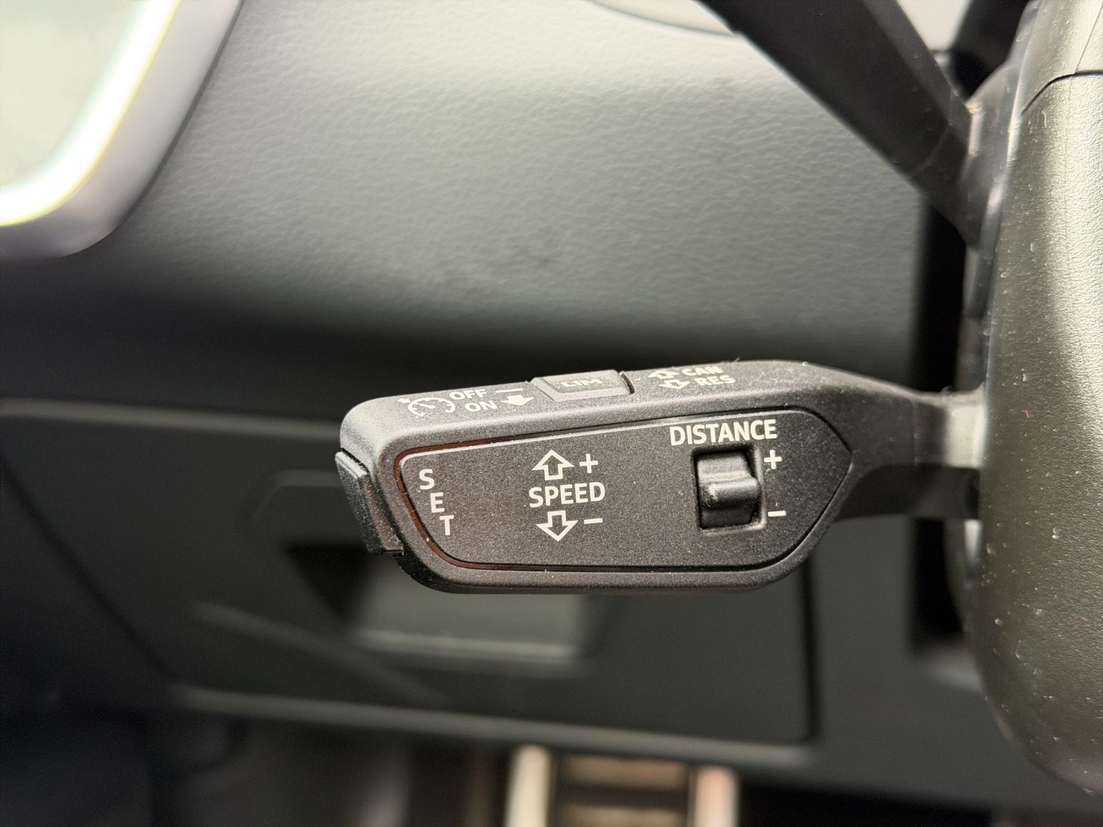 Audi RS6 4.0 TFSI quattro*MATRIX*PANO*22"*H-UP*B&O* foto 21