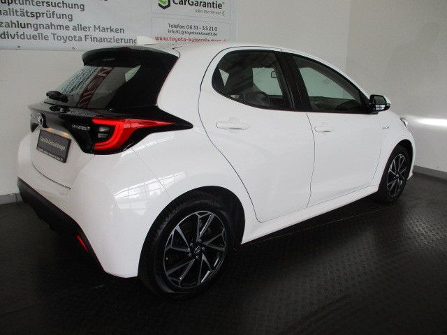 Fahrzeugabbildung Toyota Yaris Hybrid Team Deutschland