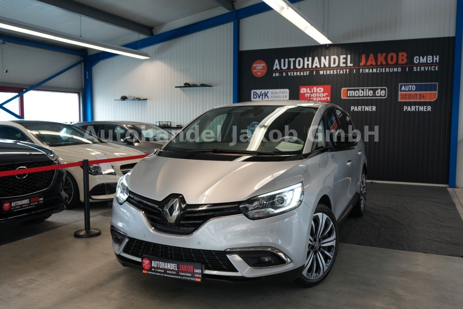 Renault Grand Scenic 7-Sitzer | TÜV & Service neu