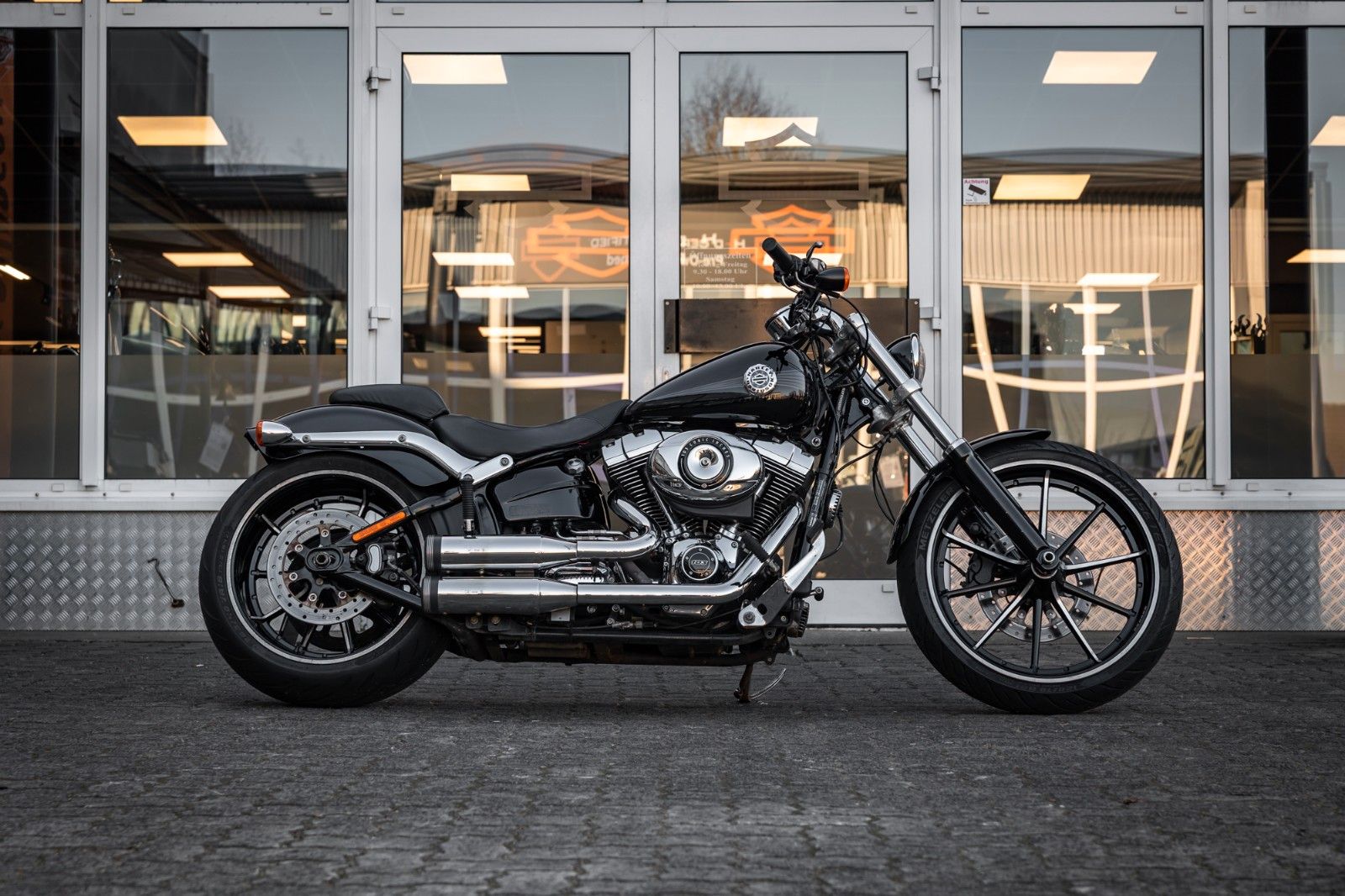 Fahrzeugabbildung Harley-Davidson Breakout 103 FXSB- Kesstech -
