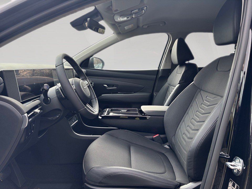 Fahrzeugabbildung Hyundai TUCSON Plug-in TREND LED