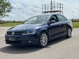 Volkswagen Jetta 2.0 TDI DSG | Navi | Sitzheizung | Leder - Volkswagen Jetta aus 2011 mit Diesel-Antrieb