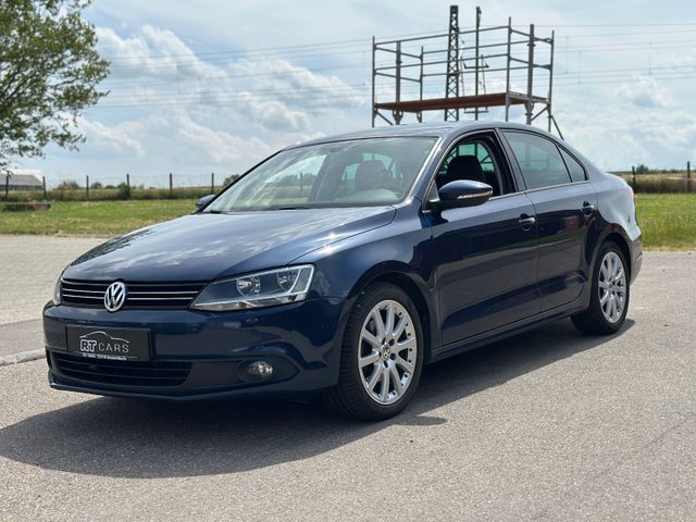 Volkswagen Jetta 2.0 TDI DSG | Navi | Sitzheizung | Leder