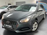 Hyundai i40 1.6 Space *NAVI*SHZ*RFK* - Hyundai i40 aus 2019