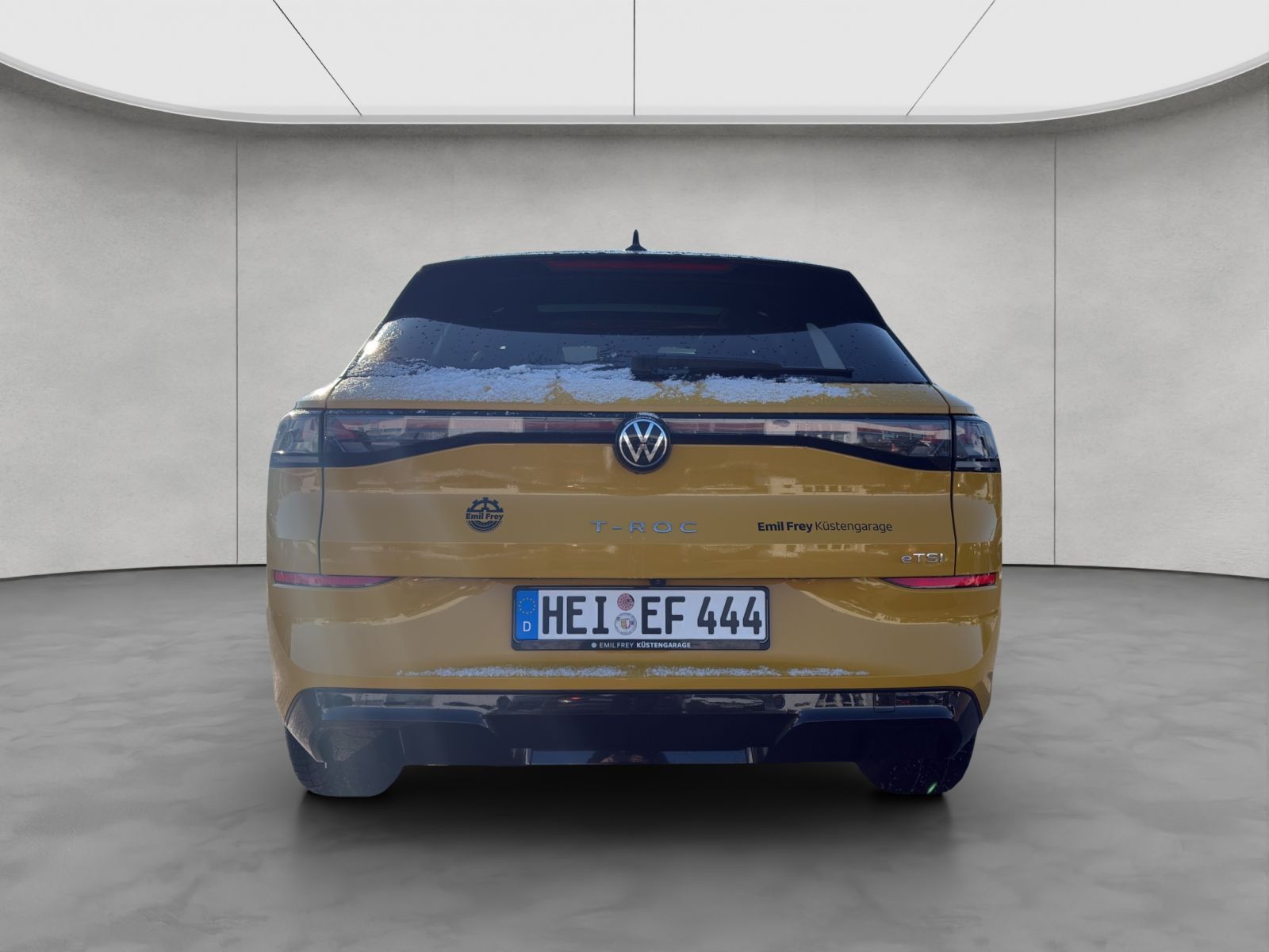 Volkswagen T-Roc R-Line 1.5 l DSG SHZ BLACK STYLE Pano L foto 4