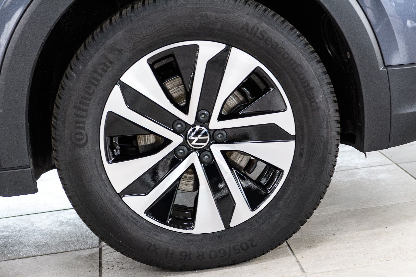 Fahrzeugabbildung Volkswagen T-Cross 1.0 TSI 85 kw Energy DSG+AHK+Kamera