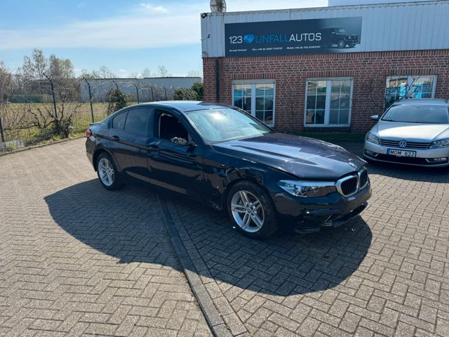 BMW 530e Sport Line * HARMAN KARDON *