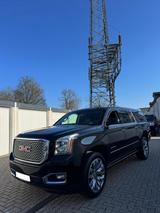 GMC Yukon 6.2 V8 DENALI XL LANG 7 Sitzer 22 Zoll AHK