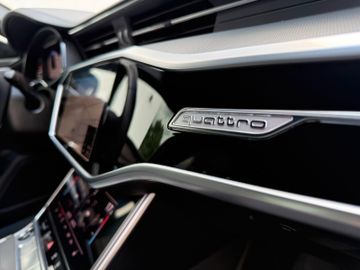 Audi A6 Lim. 45 TFSI quattro design|Kamera|VirtualCo.