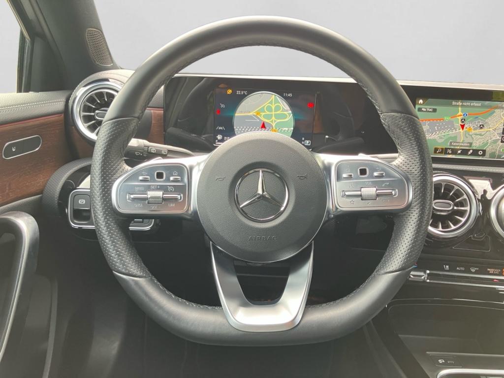 Mercedes-Benz A-Class d 4M AMG LED AMBI TEMP 360°KAM PDC SHZ CarP, миниатюра 13