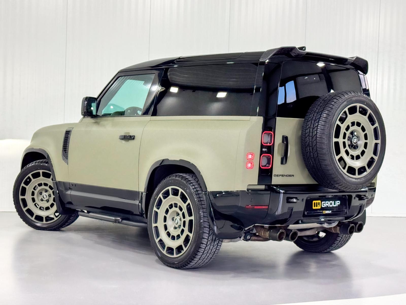 Land Rover Defender 90 EXCLUSIVE