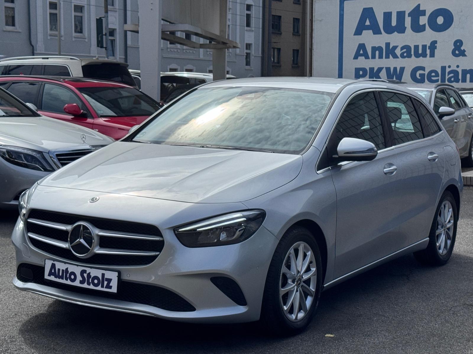 Mercedes-Benz B200 AUTOMATIK,NAVIGATION-PREMIUM,AHK,LED,TOP