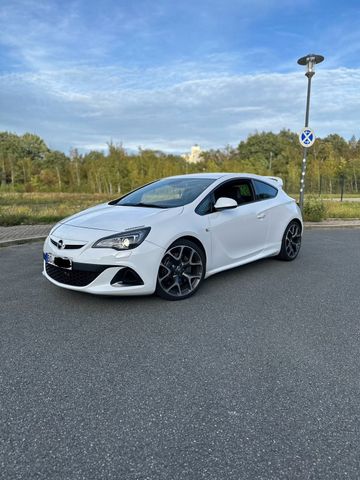 Opel Astra J GTC OPC 2.0 Turbo weiß