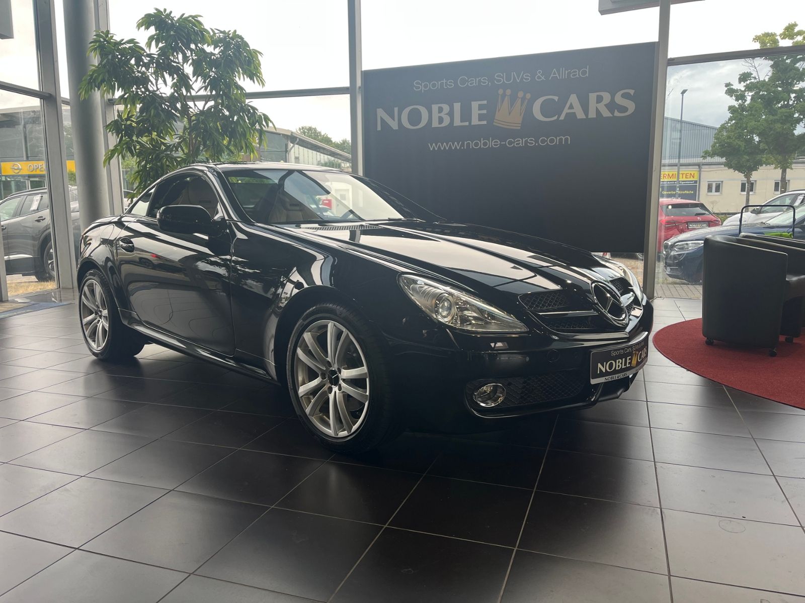Fahrzeugabbildung Mercedes-Benz SLK Roadster 200 Kompressor AIRSCARF PDC SHZ