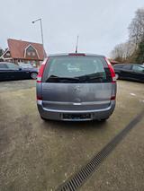 Opel Meriva Cosmo - Opel Meriva mit Halbautomatikschaltung