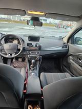 Renault Megane 2013  149.000 km Sehr gepflegt - Renault Megane mit Benzin-Antrieb: Kombi, 2.0