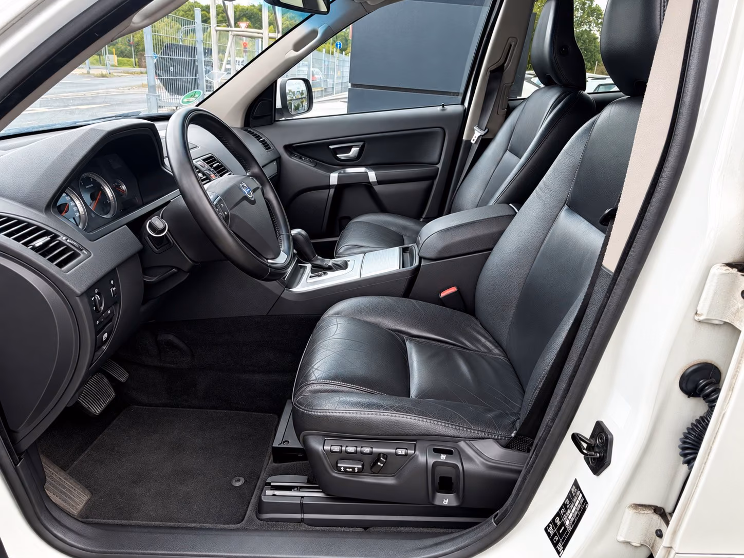VOLVO XC90 - D5 - 7 PL - 200 CV - 4X4