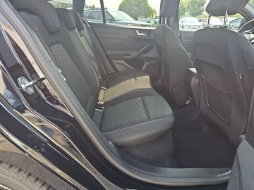 Bild 10 Ford Focus Turnier ST-Line Sportpaket AHK-abnehmbar N