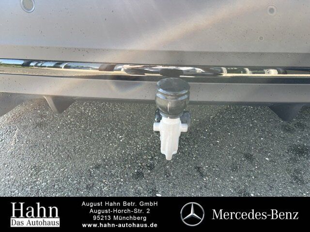 Fahrzeugabbildung Mercedes-Benz GLA 200 AMG/NIGHT/MULTIB./AHK/360/PANO/TOTW./..