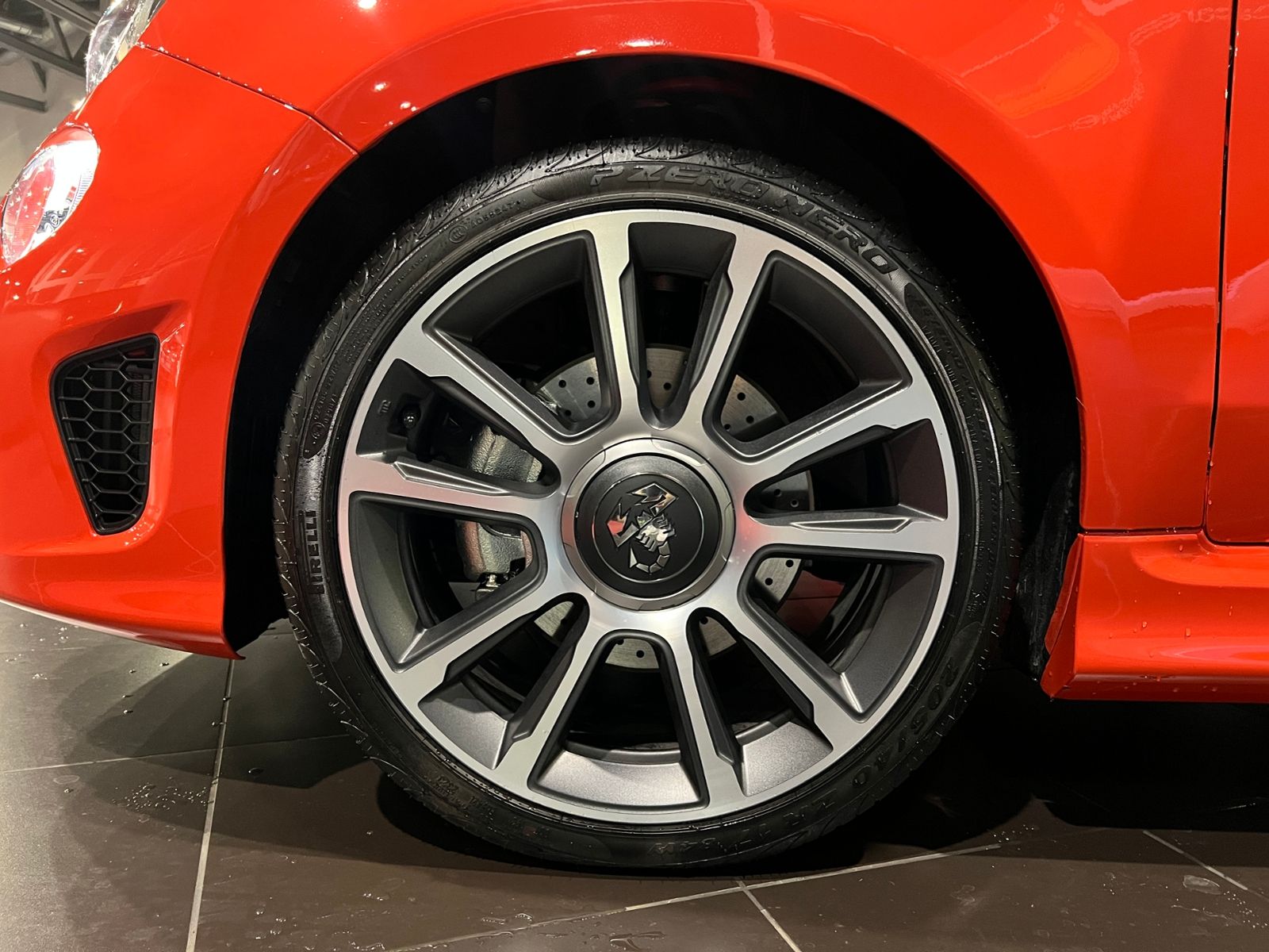 Fahrzeugabbildung Abarth 595C Turismo CARPLAY LEDER PDC