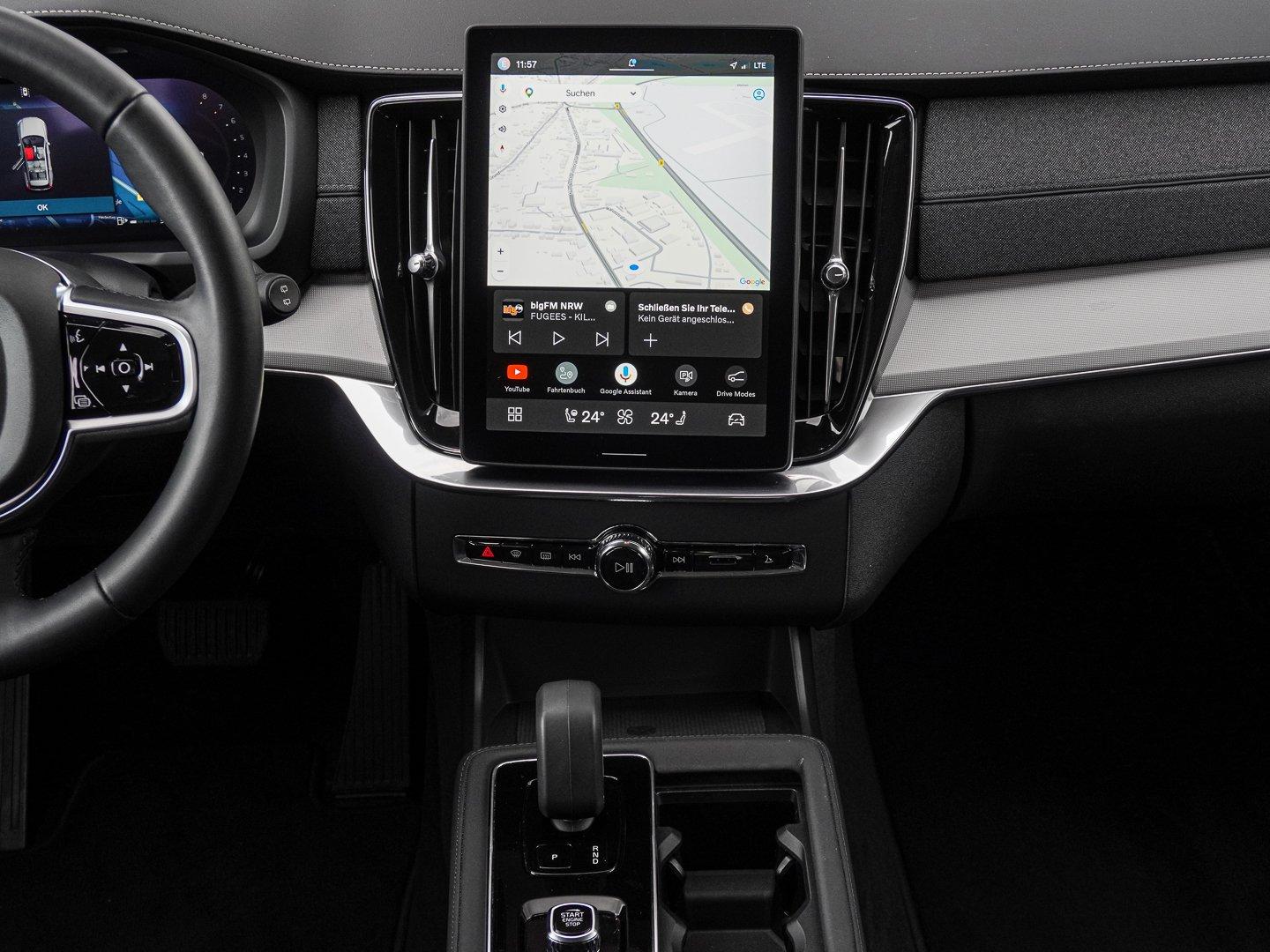 Volvo XC90 B5 B AWD Core Bright 7-SITZER 360° H&K PILO