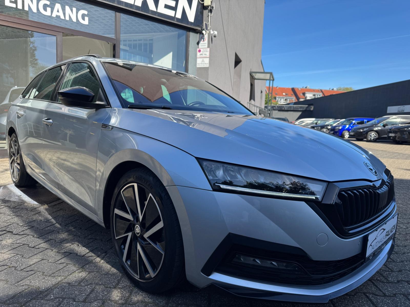 Skoda Octavia Combi Sportline ACC CarPlay HUD KessyDAB