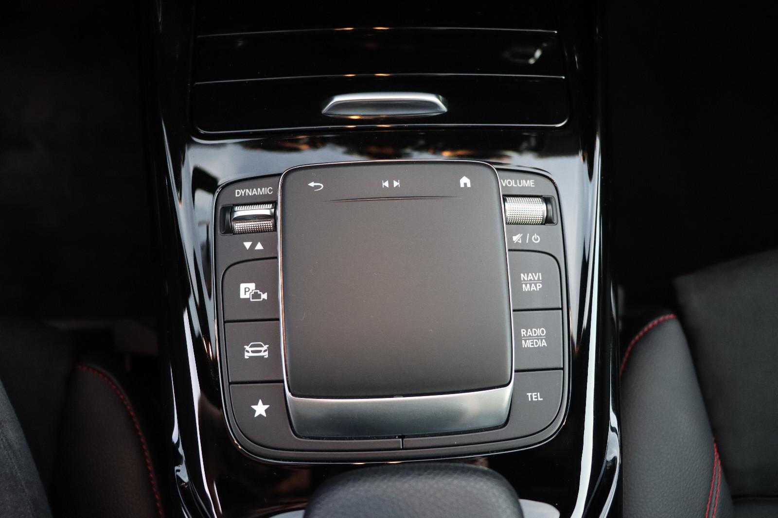 Mercedes-Benz CLA 35 AMG 4Matic l 1.HAND l 360° l
