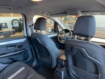 BMW 216 Gran Tourer *LED*NAVI*TEMPOMAT*DAB*PDC*AHK*