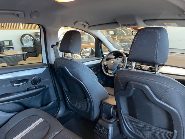 BMW 216 Gran Tourer *LED*NAVI*TEMPOMAT*DAB*PDC*AHK*