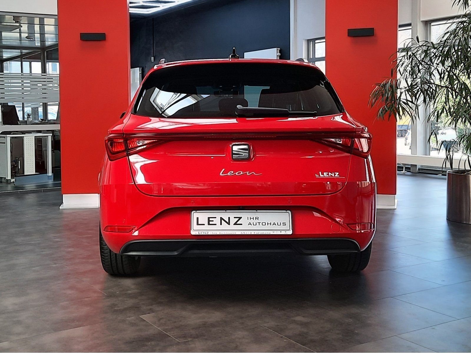 Fahrzeugabbildung SEAT Leon ST Style TSI DSG *Cam*LED*App-Connect*PDC*