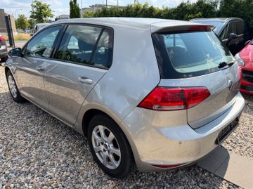 Volkswagen Golf - 8