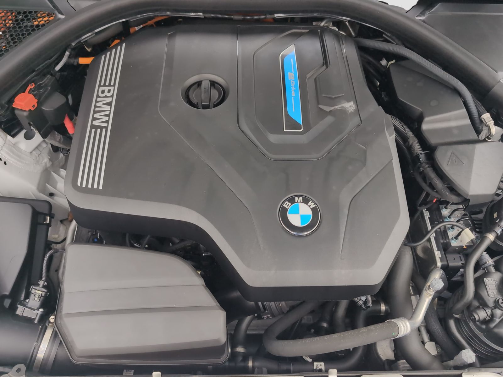 BMW 330 - Bild 16